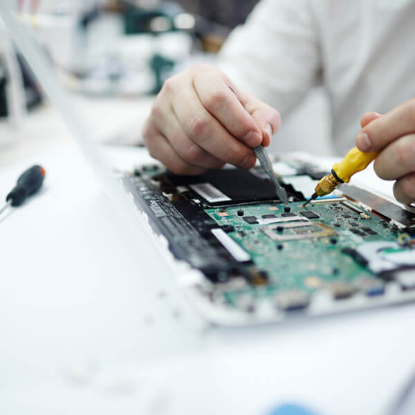 Macbook LCD Replacement in Pune